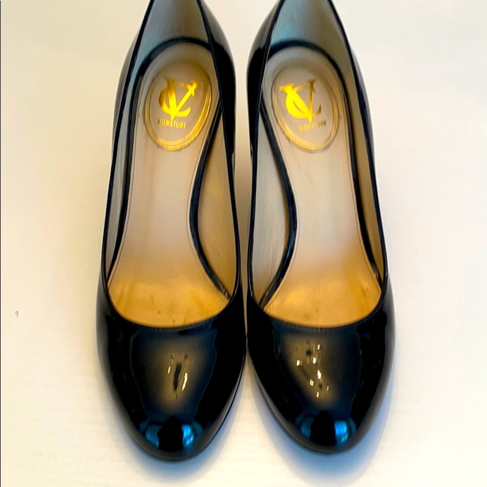 Vince Camuto round toe patent leather pumps